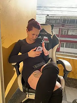 Zoe fire online show from November 20, 2025, 12:27 pm