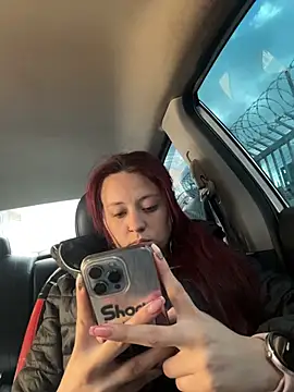 Zoe fire online show from November 26, 2025, 12:39 pm