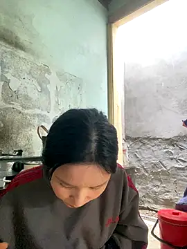 Listen-ly online show from December 15, 2025, 6:17 am