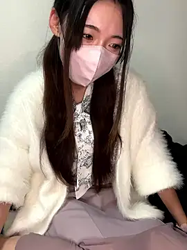 Snapshot of noachan_v chatting on October 14, 2025, 11:33 am noachan v online show from October 14, 2025, 11:33 am