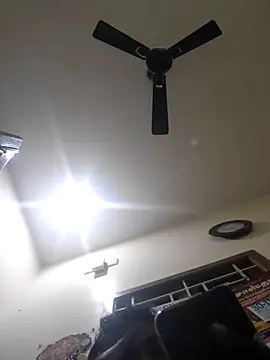 Vickyins480000 online show from November 30, 2025, 3:49 pm