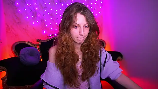 CuteeFoxy online show from February 12, 2026, 2:45 pm