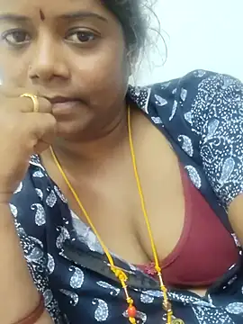 Snapshot of Tamil_Ponnu_Riya chatting on January 7, 2026, 7:33 am Tamil Ponnu Riya online show from January 7, 2026, 7:33 am