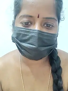 Snapshot of Tamil_Ponnu_Riya chatting on January 8, 2026, 6:05 am Tamil Ponnu Riya online show from January 8, 2026, 6:05 am