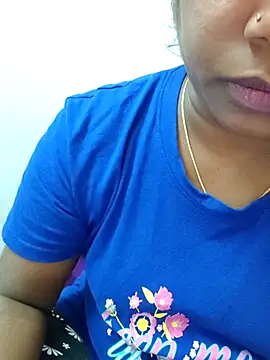 Snapshot of Tamil_Ponnu_Riya chatting on May 9, 2026, 6:02 pm Tamil Ponnu Riya online show from May 9, 2026, 6:02 pm