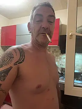 Snapshot of COBRAboySEX@xh chatting on June 28, 2026, 8:15 pm COBRAboySEXxh online show from June 28, 2026, 8:15 pm