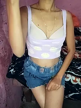 Snapshot of PenningStay chatting on November 14, 2025, 8:57 am PenningStay online show from November 14, 2025, 8:57 am