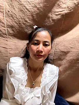 Miss-World00 online show from November 28, 2025, 1:30 am