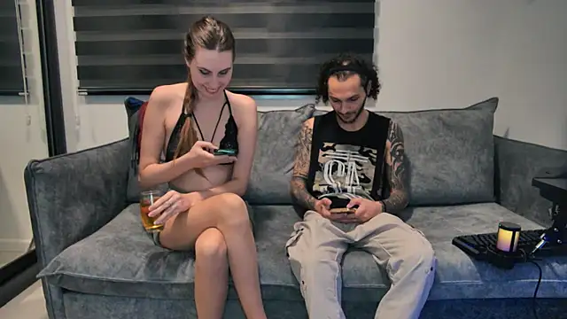 Kinkychaos online show from December 3, 2025, 6:39 pm