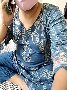 Snapshot of Hot_Boude chatting on October 28, 2025, 2:09 pm Hot Boude online show from October 28, 2025, 2:09 pm