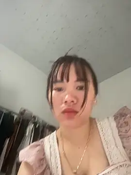 hanaa-show online show from October 28, 2025, 1:09 am