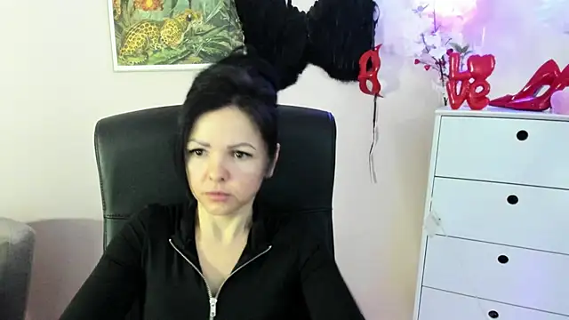 Snapshot of Mollybloom40 chatting on March 5, 2026, 7:26 am Mollybloom40 online show from March 5, 2026, 7:26 am