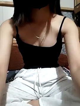 Katy68 online show from December 3, 2025, 5:48 am