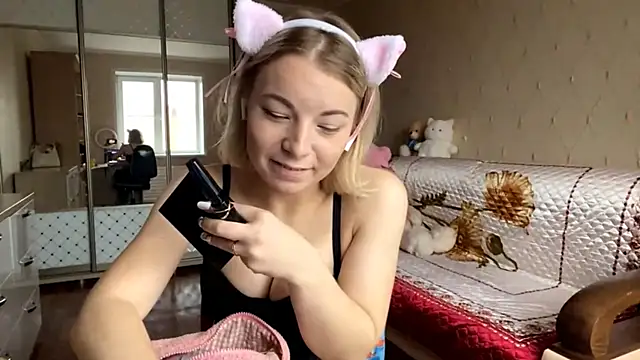 HoppedArea online show from November 10, 2025, 8:46 am