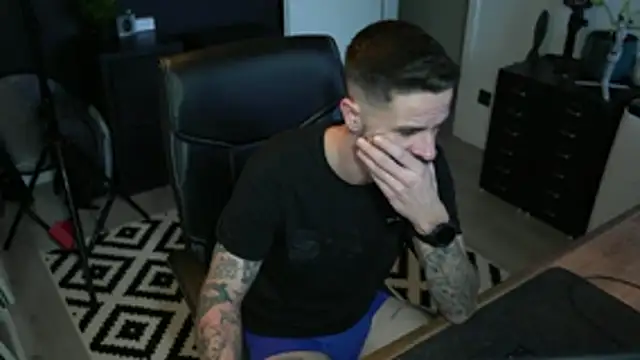 Snapshot of monsieurguitsxxx chatting on January 7, 2026, 11:23 am monsieurguitsxxx online show from January 7, 2026, 11:23 am