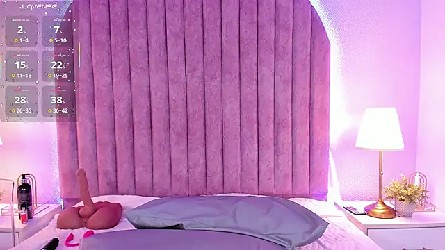 Snapshot of ShaylaDavis chatting on November 10, 2025, 4:28 pm ShaylaDavis online show from November 10, 2025, 4:28 pm