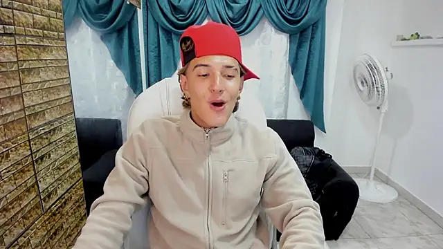 Hayden Boy  online show from December 16, 2025, 4:06 am