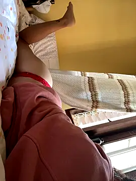 Snapshot of Techi0525 chatting on November 28, 2025, 4:31 pm Techi0525 online show from November 28, 2025, 4:31 pm