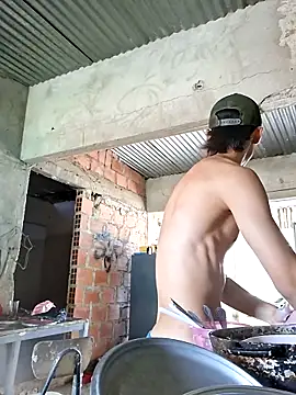 Snapshot of Luciferinthestreet chatting on November 2, 2025, 6:10 pm Luciferinthestreet online show from November 2, 2025, 6:10 pm