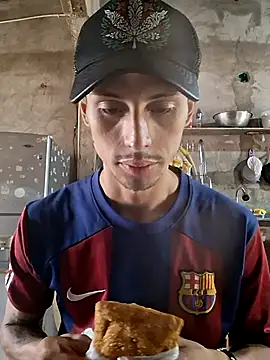 Snapshot of Luciferinthestreet chatting on November 4, 2025, 12:04 pm Luciferinthestreet online show from November 4, 2025, 12:04 pm