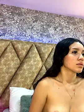 Snapshot of SsexCouplee chatting on January 10, 2026, 11:23 am SsexCouplee online show from January 10, 2026, 11:23 am