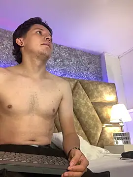 Snapshot of SsexCouplee chatting on February 16, 2026, 11:39 am SsexCouplee online show from February 16, 2026, 11:39 am