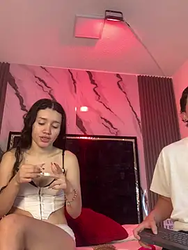 Snapshot of SsexCouplee chatting on February 27, 2026, 11:32 am SsexCouplee online show from February 27, 2026, 11:32 am