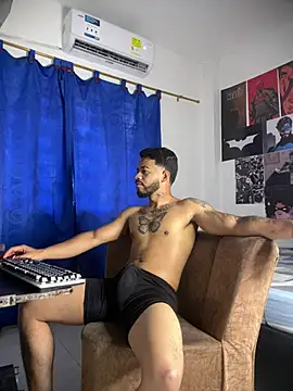 Kylian Alessandro online show from February 15, 2026, 7:54 pm