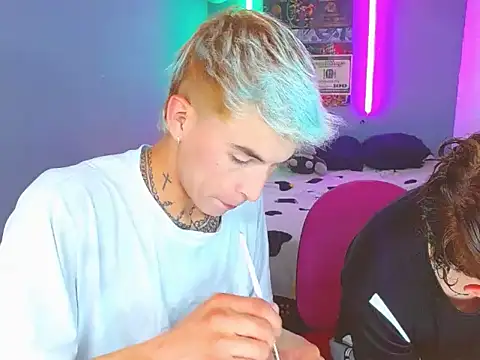 Latin boysxxxx online show from October 27, 2025, 2:59 am