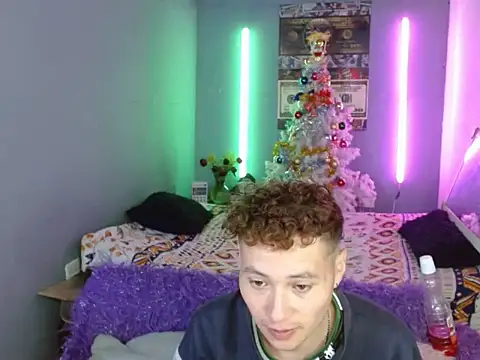 Latin boysxxxx online show from November 30, 2025, 9:52 pm