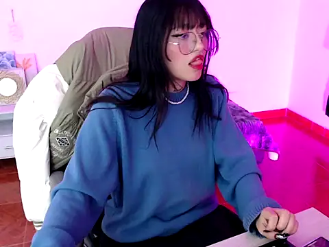 Isabella  666 online show from December 15, 2025, 3:44 am