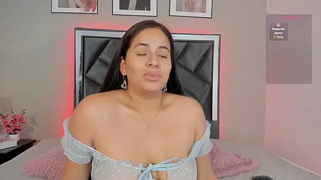 zoe longhair online show from October 24, 2025, 6:37 pm