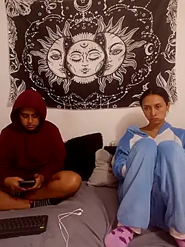 abby n emily online show from February 4, 2026, 1:39 pm