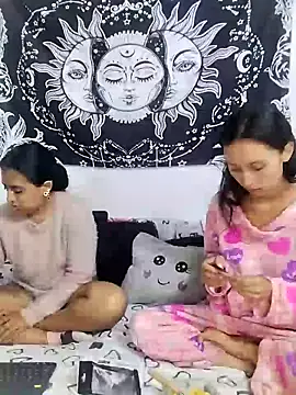 abby n emily online show from April 8, 2026, 1:22 pm