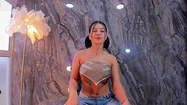 Rashel Frost  online show from November 24, 2025, 9:25 pm