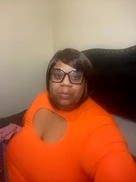 BarbieLiion online show from October 23, 2025, 6:13 am