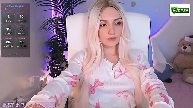 cute cake online show from December 16, 2025, 2:33 pm