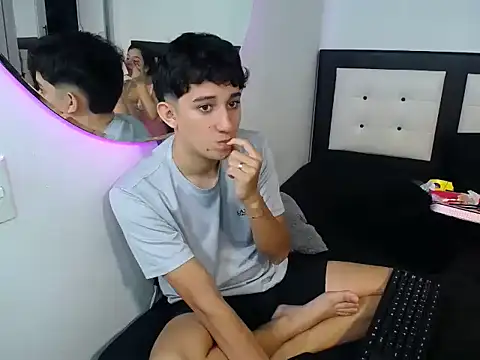 Snapshot of Dravith_Valery chatting on October 30, 2025, 9:48 pm Dravith Valery online show from October 30, 2025, 9:48 pm