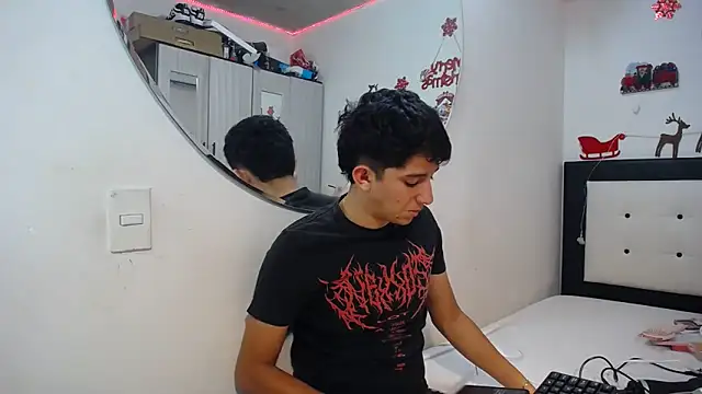 Snapshot of Dravith_Valery chatting on December 16, 2025, 4:28 am Dravith Valery online show from December 16, 2025, 4:28 am