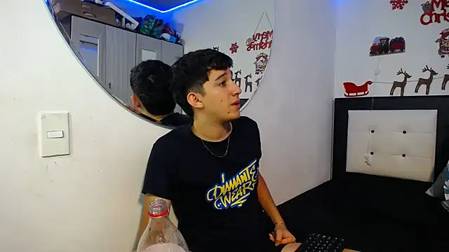 Snapshot of Dravith_Valery chatting on December 17, 2025, 3:34 am Dravith Valery online show from December 17, 2025, 3:34 am