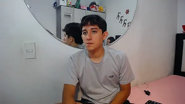 Snapshot of Dravith_Valery chatting on January 10, 2026, 10:17 am Dravith Valery online show from January 10, 2026, 10:17 am