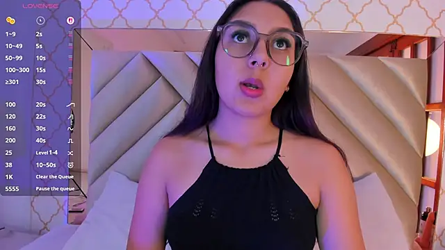 Lexy-Sweet1 online show from November 20, 2025, 11:15 pm