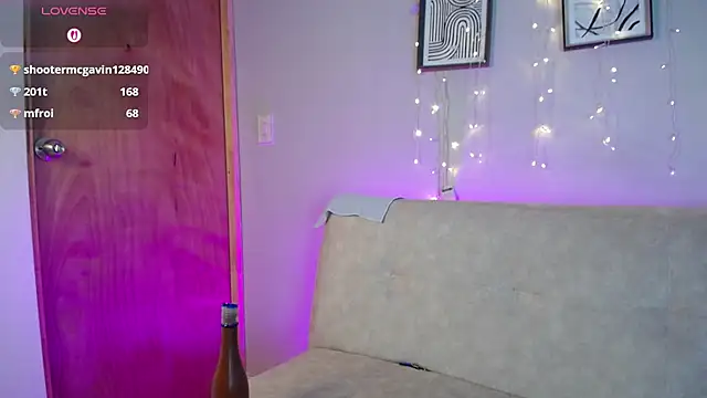 Sweet Bella Valery online show from March 16, 2026, 12:49 am