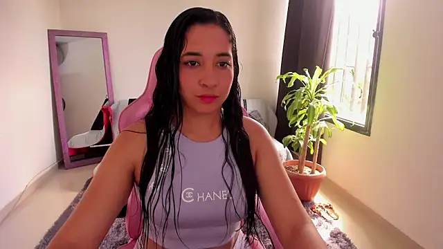 Snapshot of Kruela chatting on October 28, 2025, 3:14 pm Kruela online show from October 28, 2025, 3:14 pm