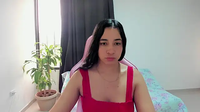 Snapshot of Kruela chatting on November 3, 2025, 12:17 pm Kruela online show from November 3, 2025, 12:17 pm