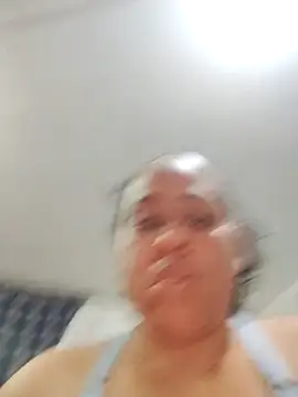 Snapshot of Karenmtroconiz chatting on December 14, 2025, 7:29 pm Karenmtroconiz online show from December 14, 2025, 7:29 pm