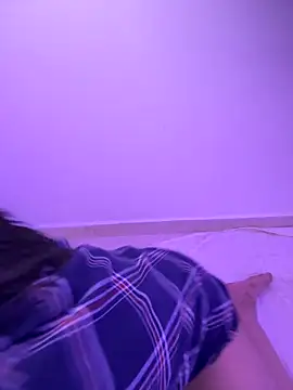 Lucianacuoper online show from October 30, 2025, 8:20 pm