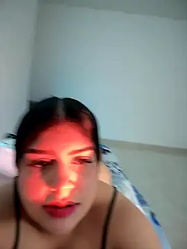 Lucianacuoper online show from December 4, 2025, 4:38 pm