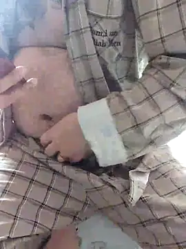 caige8888 online show from April 14, 2026, 1:11 am