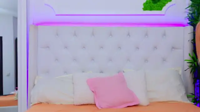 AriannaSins online show from January 22, 2025, 7:34 pm